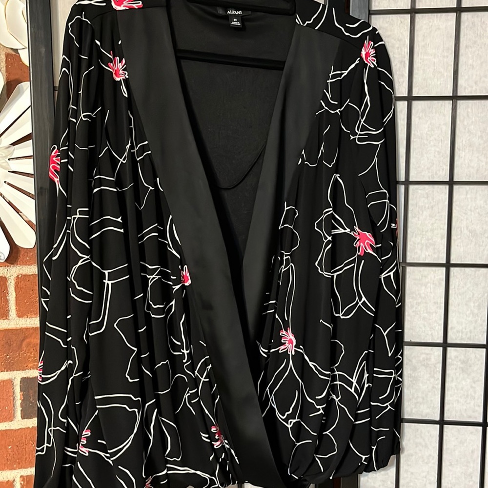 Cross cross front Alfani Blouse, 2X